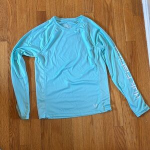 Women’s HUK long sleeve crew, fishing performance shirt, size xs